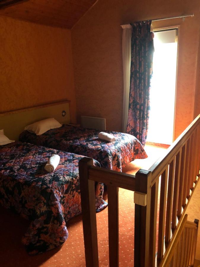 Hotel Le Drakkar Pont-Audemer Exteriör bild