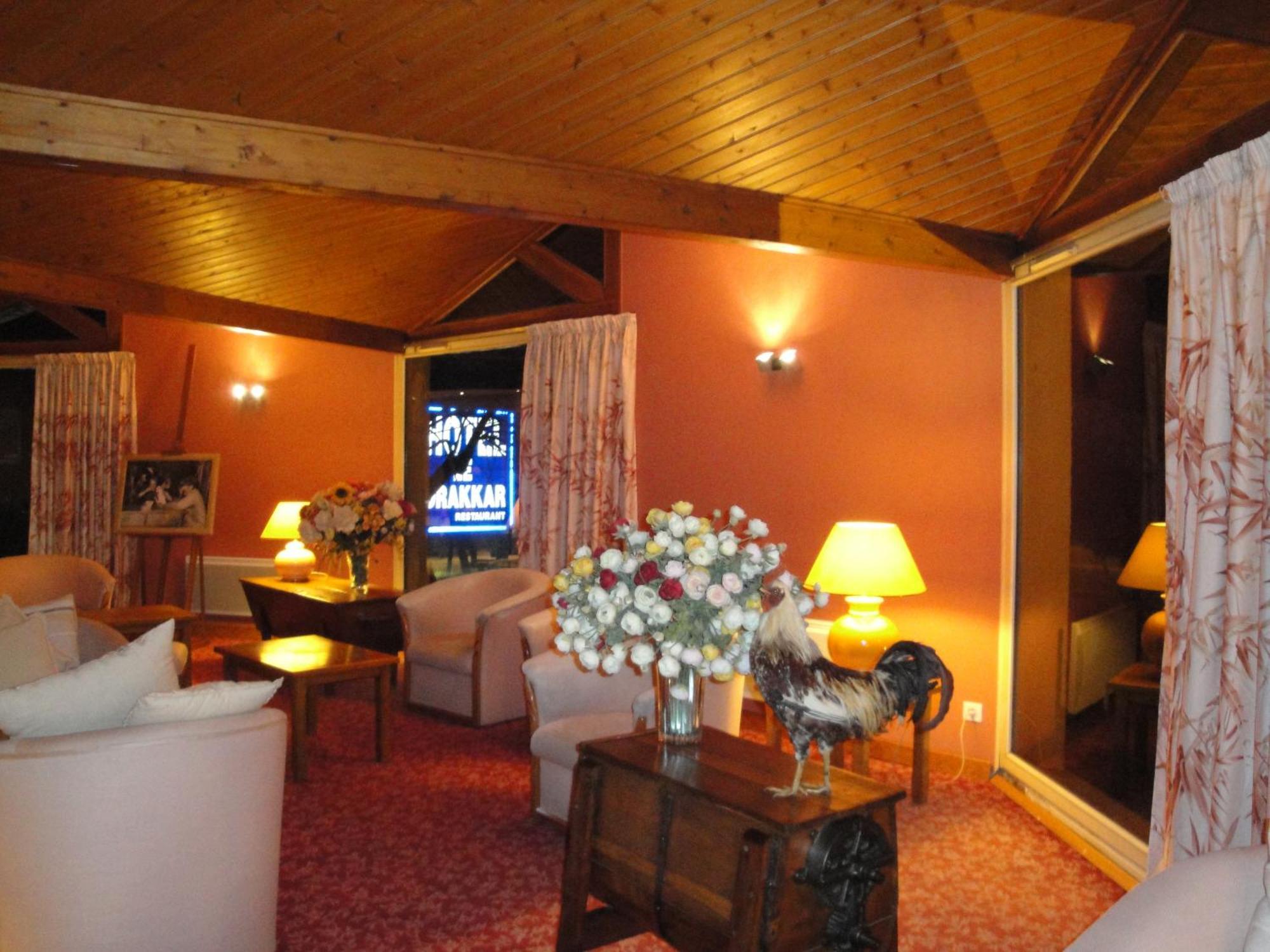 Hotel Le Drakkar Pont-Audemer Exteriör bild